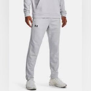 Under Armour size Large mens joggers